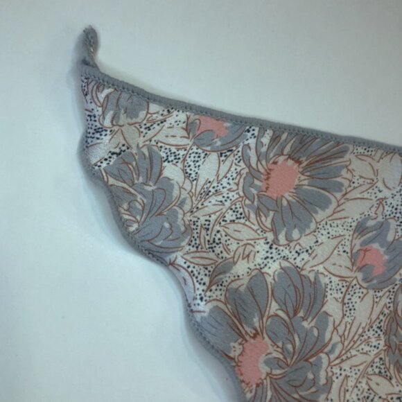 Anthropologie Hair Scarf Scrunchie Gray Pink Floral Pattern - Picture 5 of 11